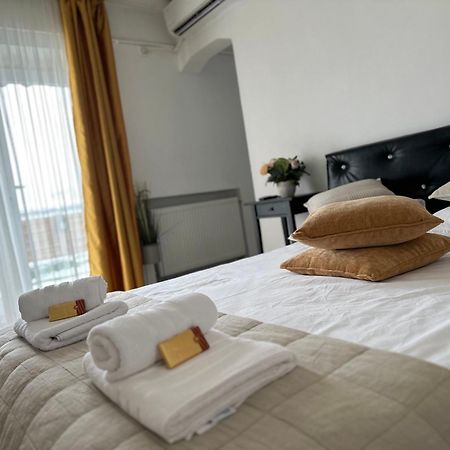 Downtown Studio By Darius Residence บูคาเรสต์ ภายนอก รูปภาพ