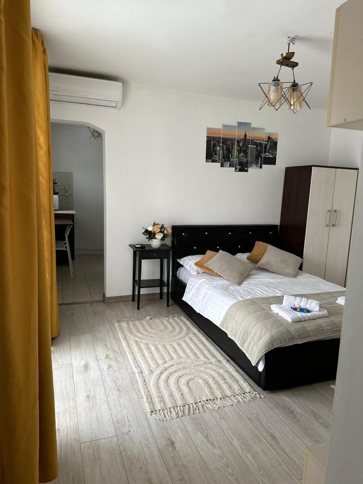 Downtown Studio By Darius Residence บูคาเรสต์ ภายนอก รูปภาพ